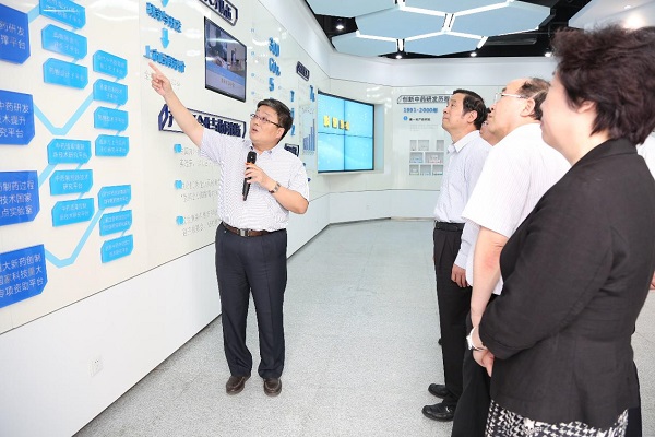 省人大常委会副主任史和平一行光临征途国际官网药业调查调研