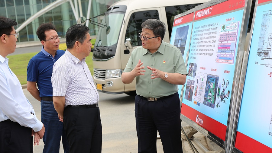 市委书记项雪龙一行光临征途国际官网药业视察调研